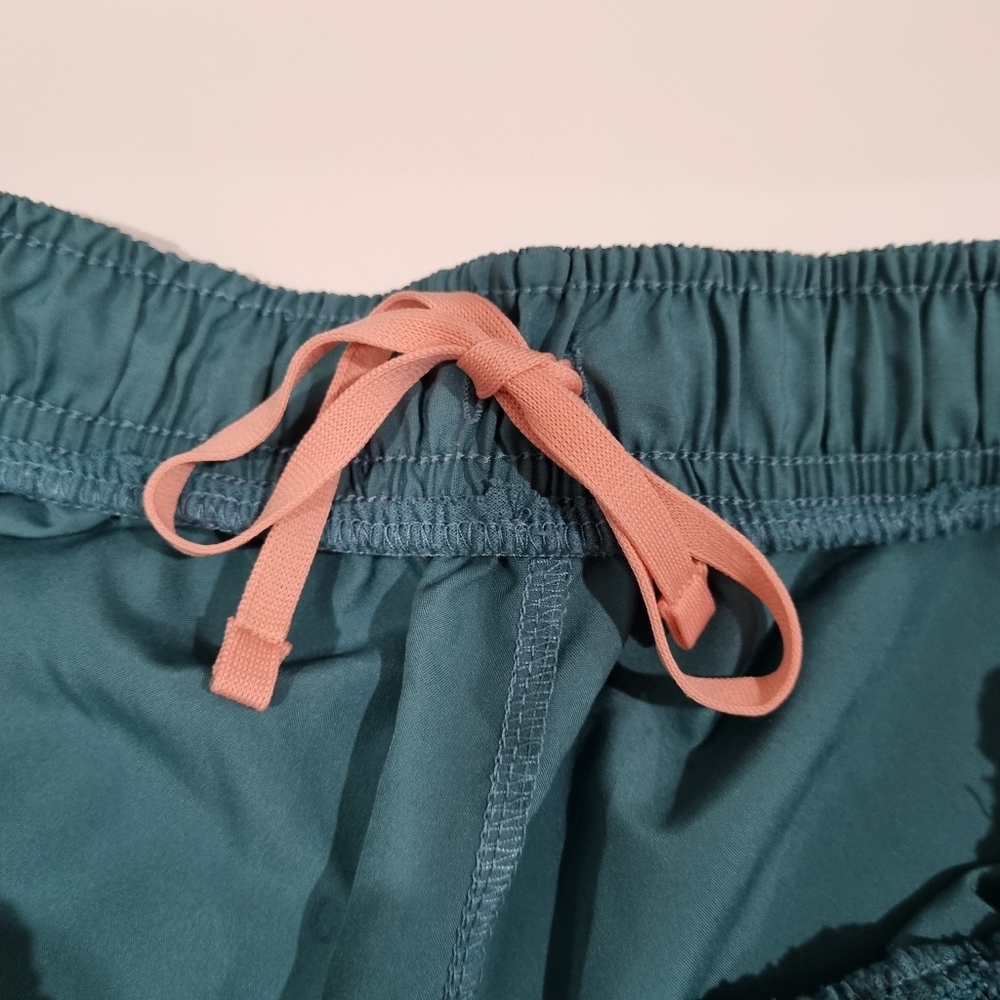 NIKE Running Gym Shorts, Size Medium, Teal & Orange with Navy Trim - Picture 7 of 10